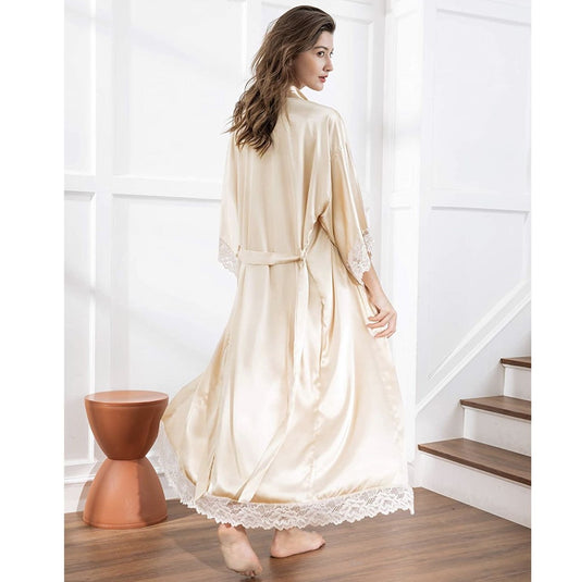 Fashionable And Personalized Silk Pajamas For Ladies